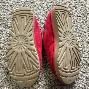 UGG | Shoes | Ugg Red Ankle Boots Vibrant Suede Booties  display picture 3
